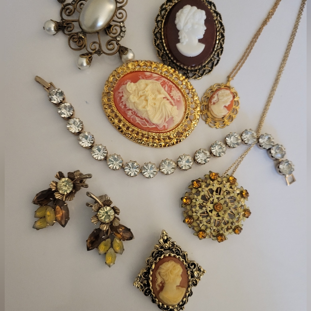 Vintage cameo pendant brooch lot rhinestones bracelet BeauJewels earrings 8